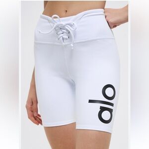 Alo yoga lace up biker shorts